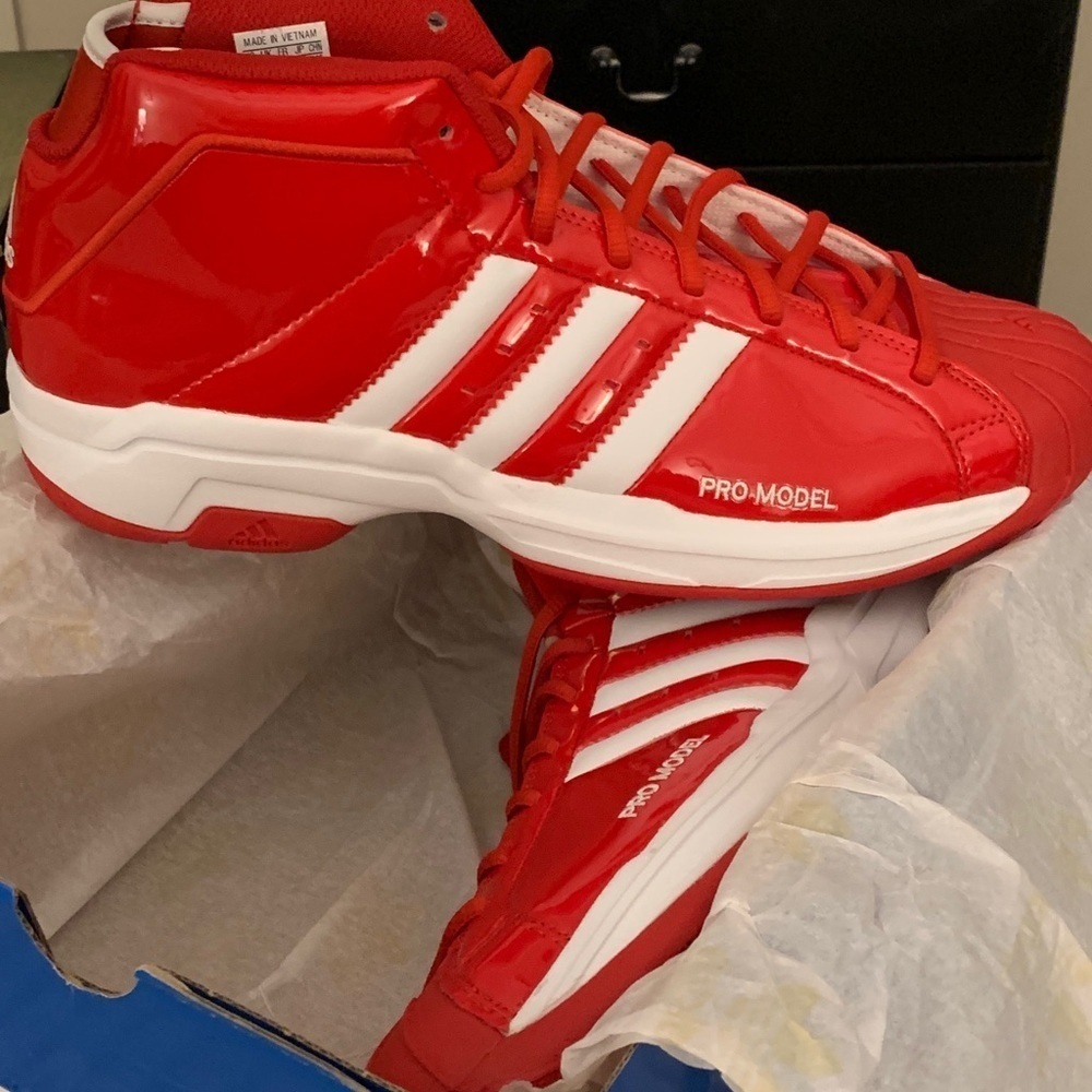 BRAND NEW NEVER WORN Adidas Pro Model 2G Red Patent Leather Shoe 11.5 US